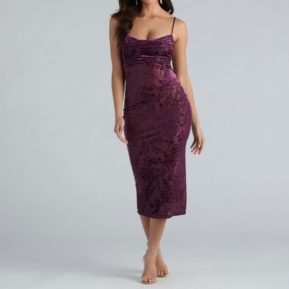 Windsor Dresses & Skirts - Windsor Stylish Debut Floral Flocked Mesh Midi Dress. Pre-Owned.